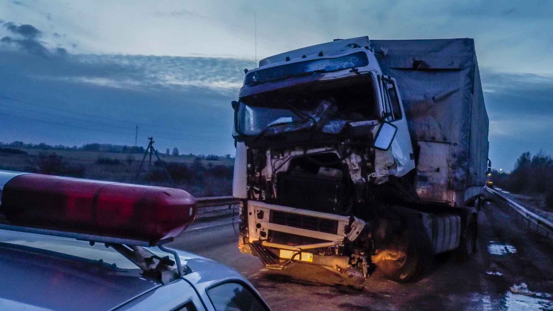 Contact a Biddeford truck accident lawyer. Call Joe now.